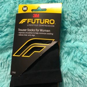 ⭐️4/$20⭐️Brand new 3M FUTURO  compression socks